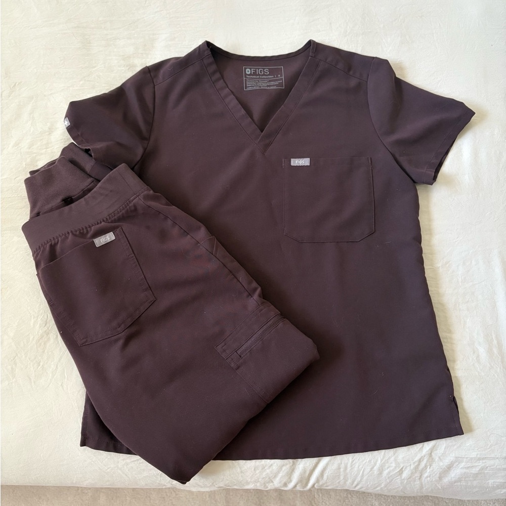 Figs Chocolate Brown Scrub Ensemble